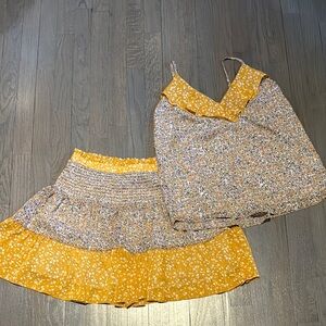 Banana Republic women’s tank top and skirt size small